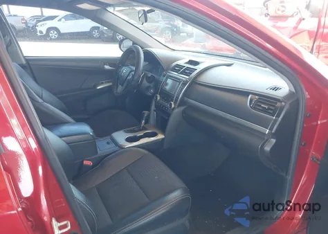 2012 Toyota Camry Se z USA, uszkodzony, nr VIN 4T1BF1FK9CU598247